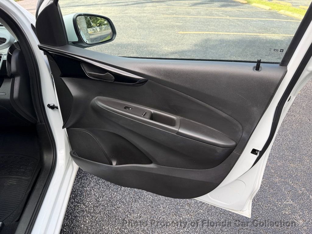 Used 2021 Chevrolet Spark LT FWD image 58