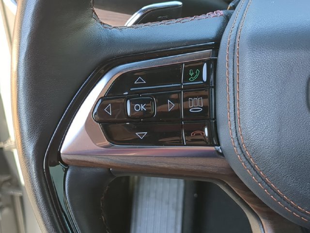 Used 2022 Jeep Grand Cherokee L Summit w/ Luxury Tech Group V AWD/4WD image 22