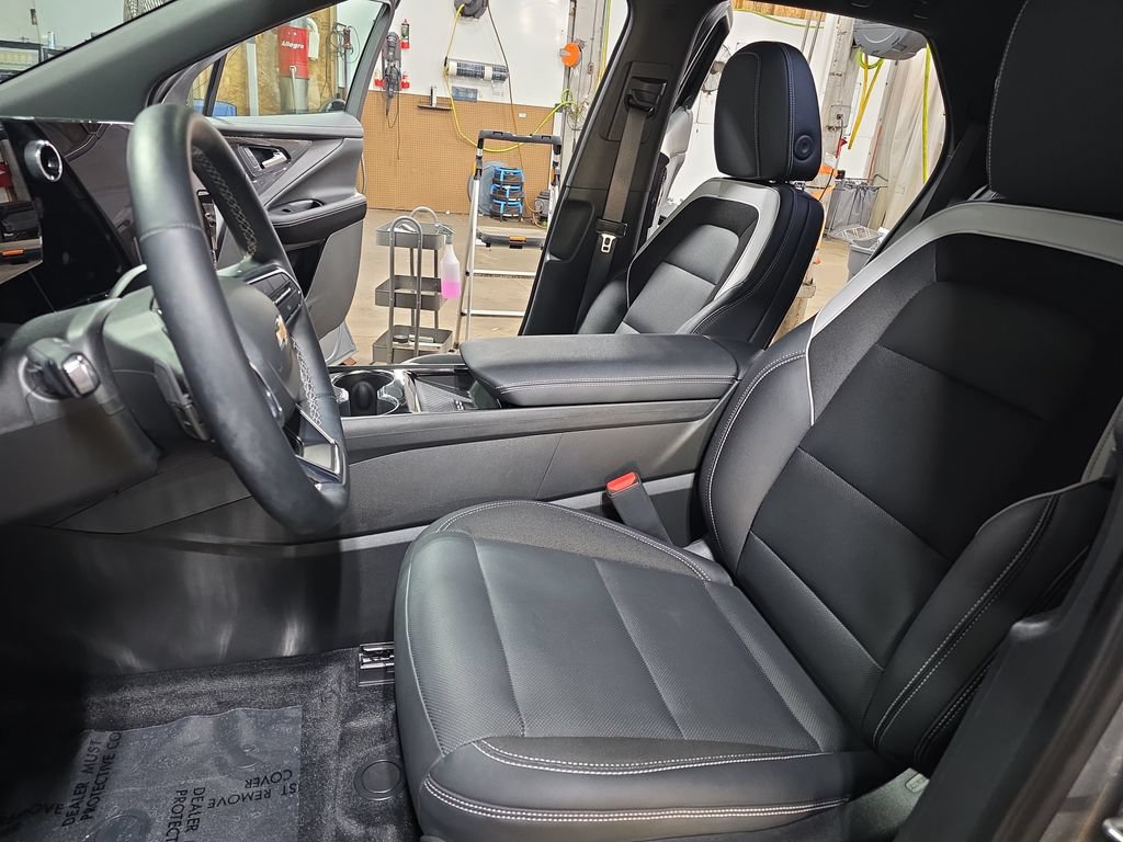 Used 2024 Chevrolet Blazer EV LT AWD/4WD image 14