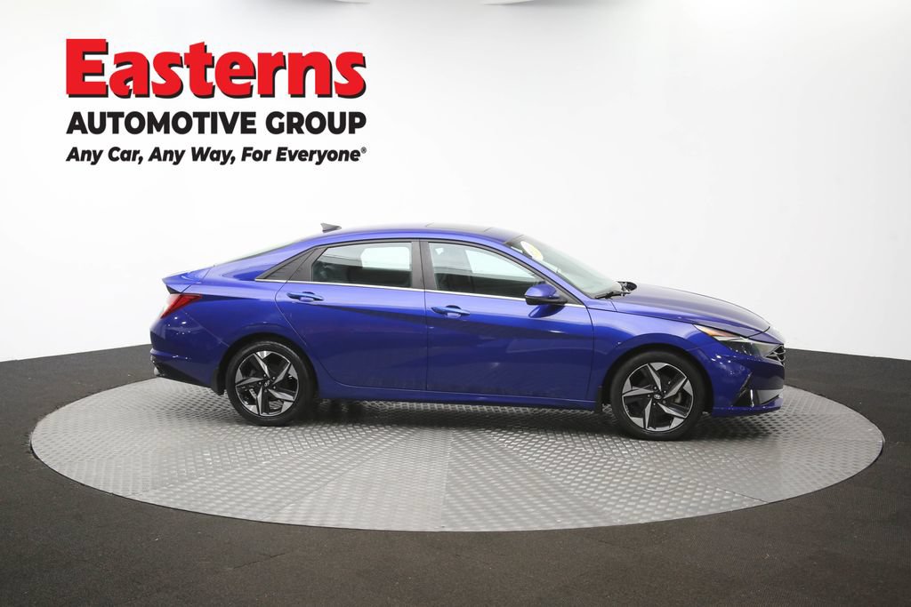 Used 2022 Hyundai Elantra SEL w/ Convenience + Premium Package FWD image 47