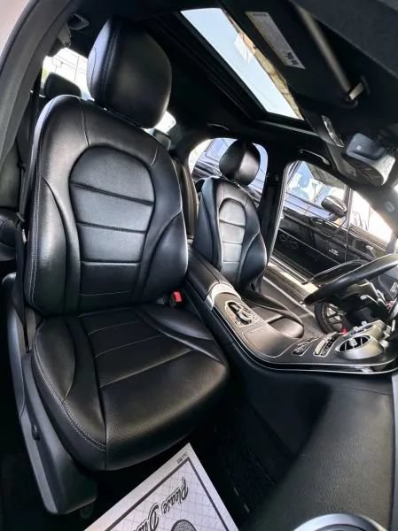 Used 2019 Mercedes-Benz C 300 4MATIC Sedan image 21