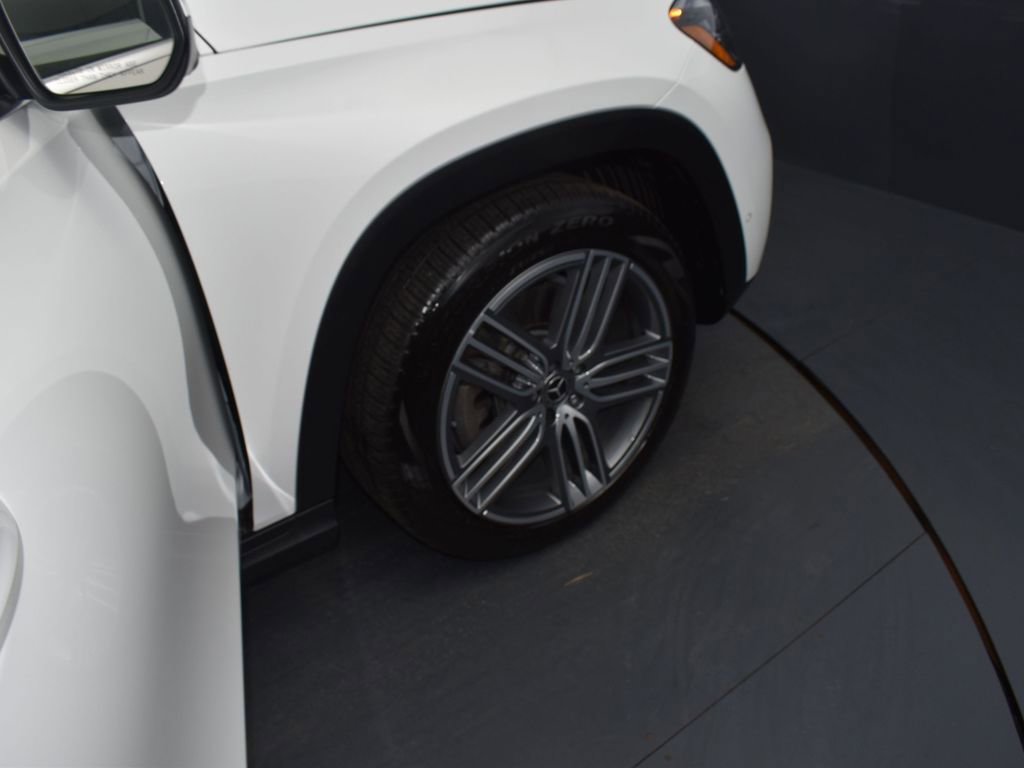 Used 2025 Mercedes-Benz GLS 450 4MATIC image 19