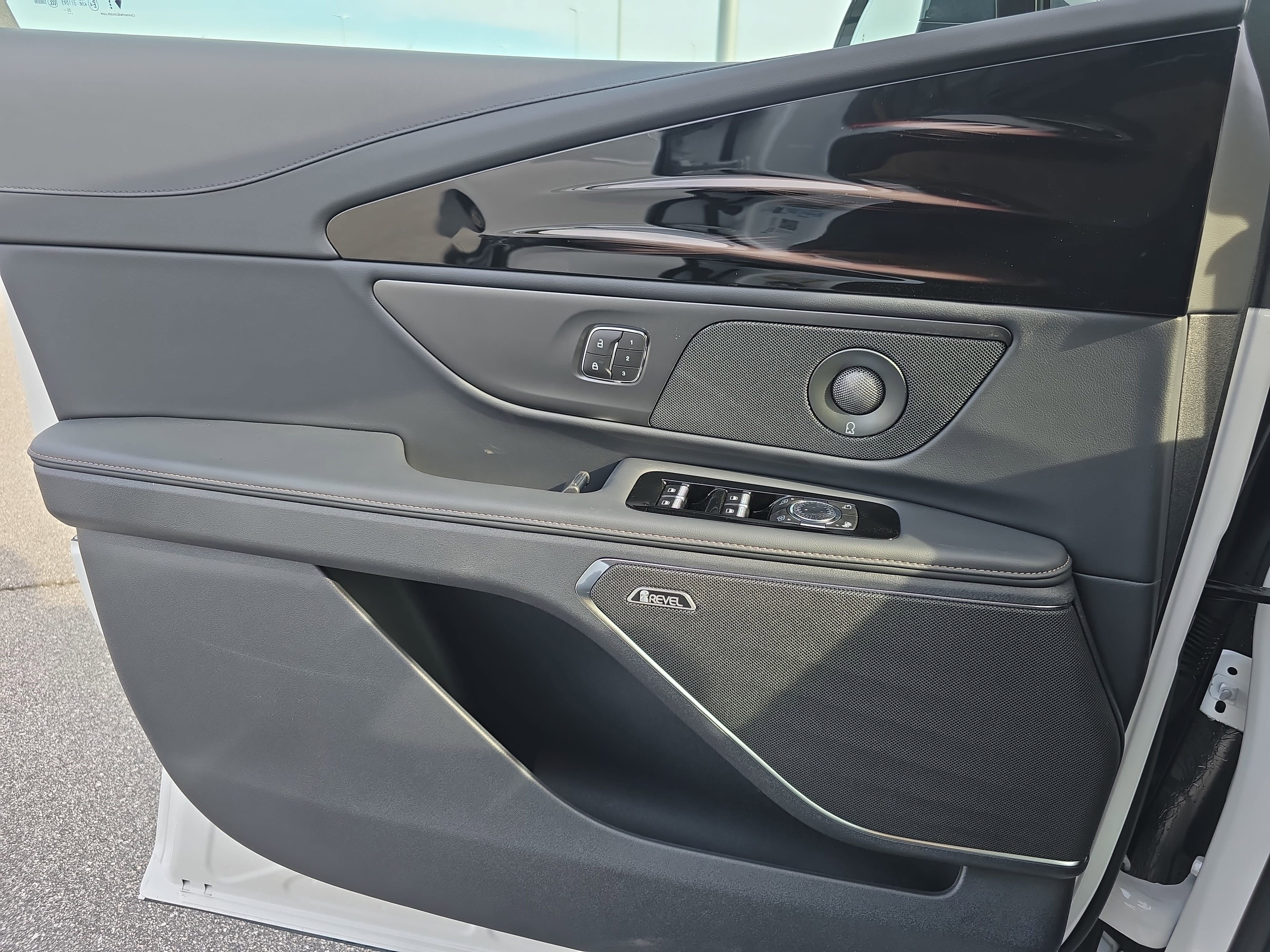 New 2026 Lincoln Nautilus Reserve AWD/4WD image 26