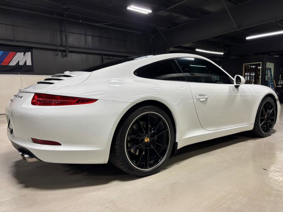 Used 2015 Porsche 911 Carrera image 4