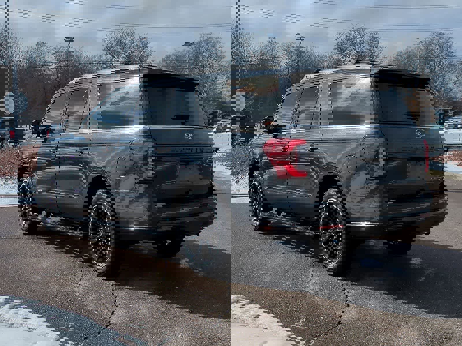 Used 2023 Ford Expedition Max Limited image 6