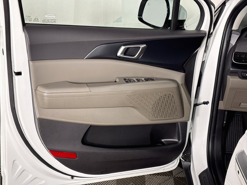 New 2027 Kia Carnival FWD image 10