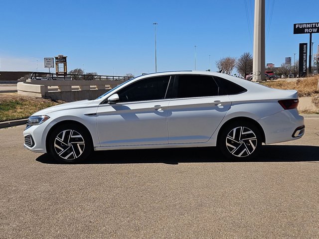 Used 2022 Volkswagen Jetta SEL image 9