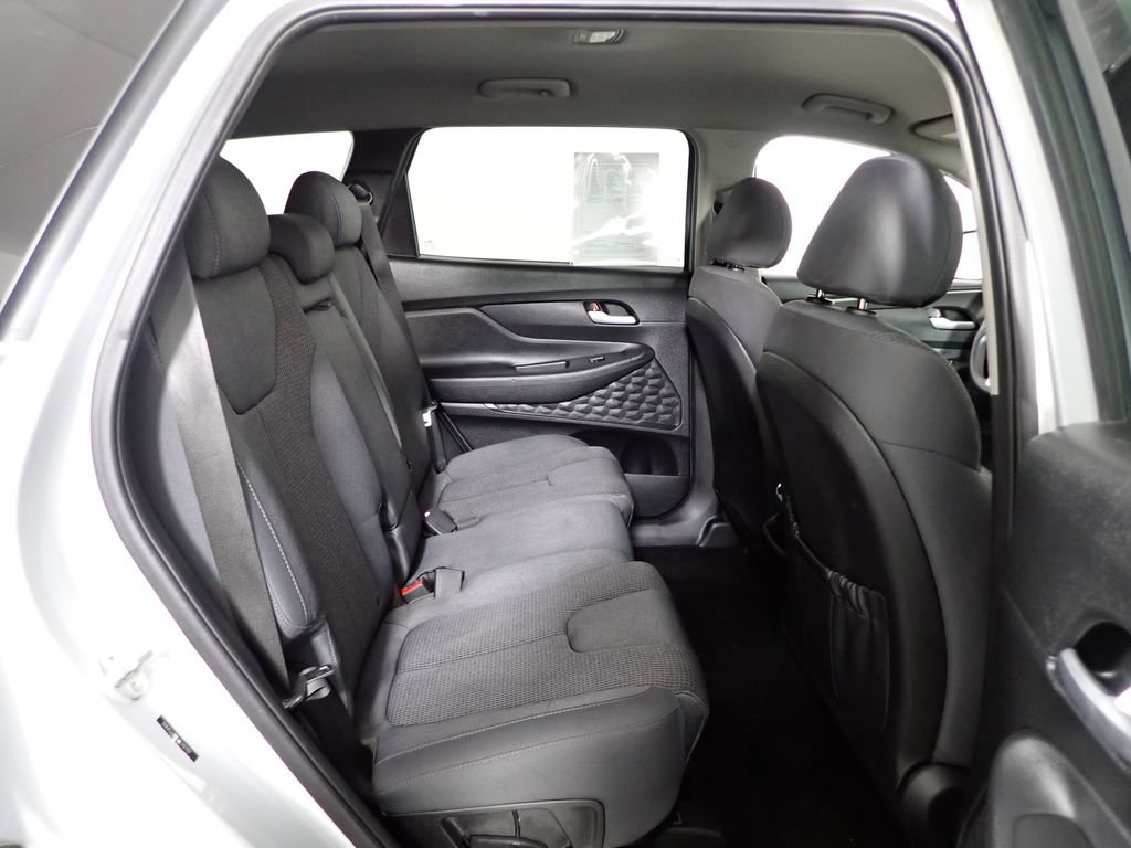Used 2019 Hyundai Santa Fe SE AWD/4WD image 29