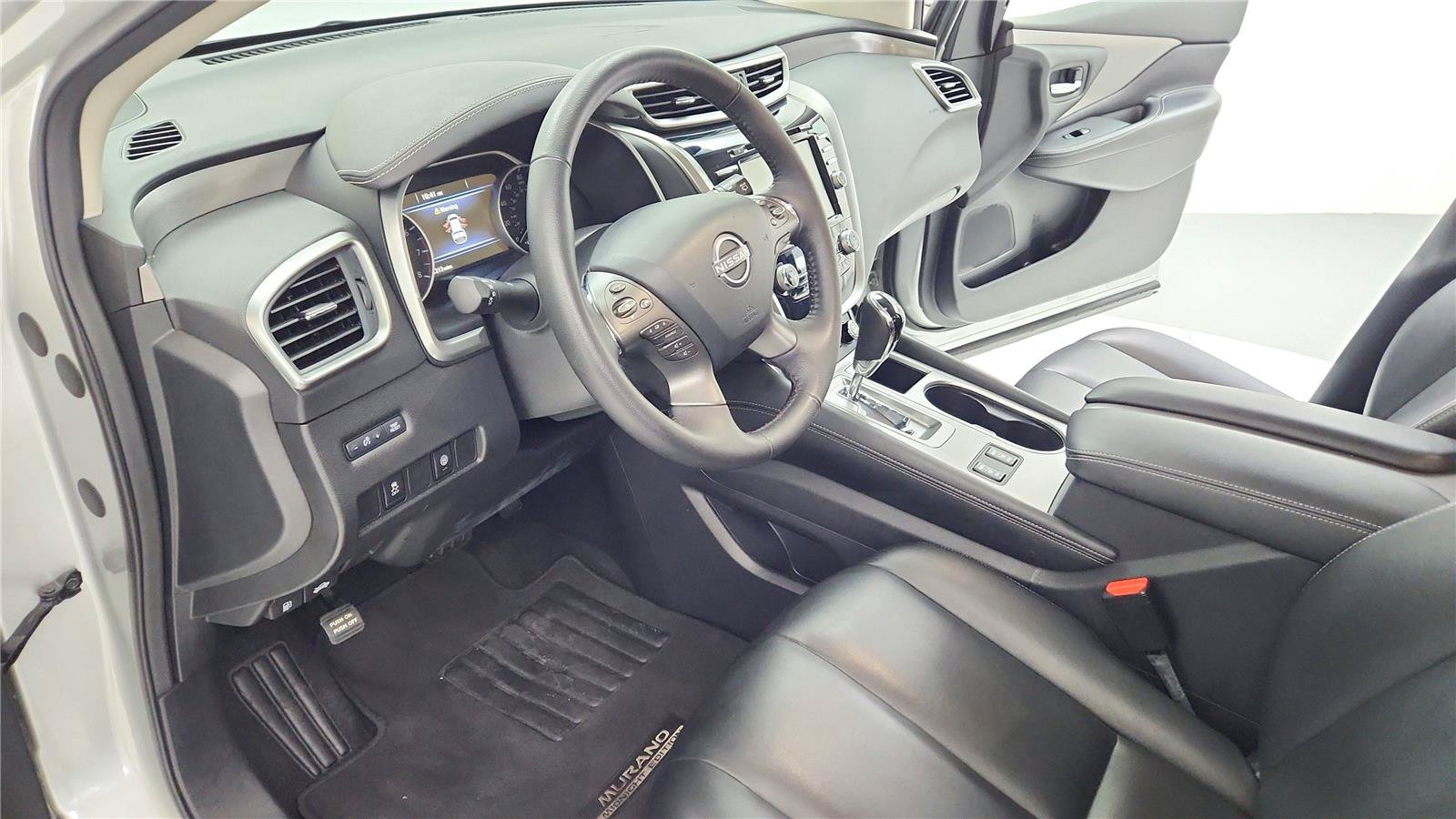 Used 2024 Nissan Murano SV FWD image 16