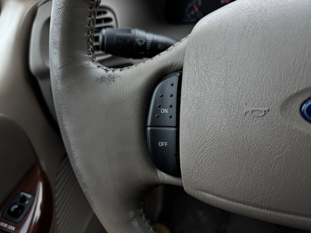 Used 2003 Ford F150 King Ranch image 19