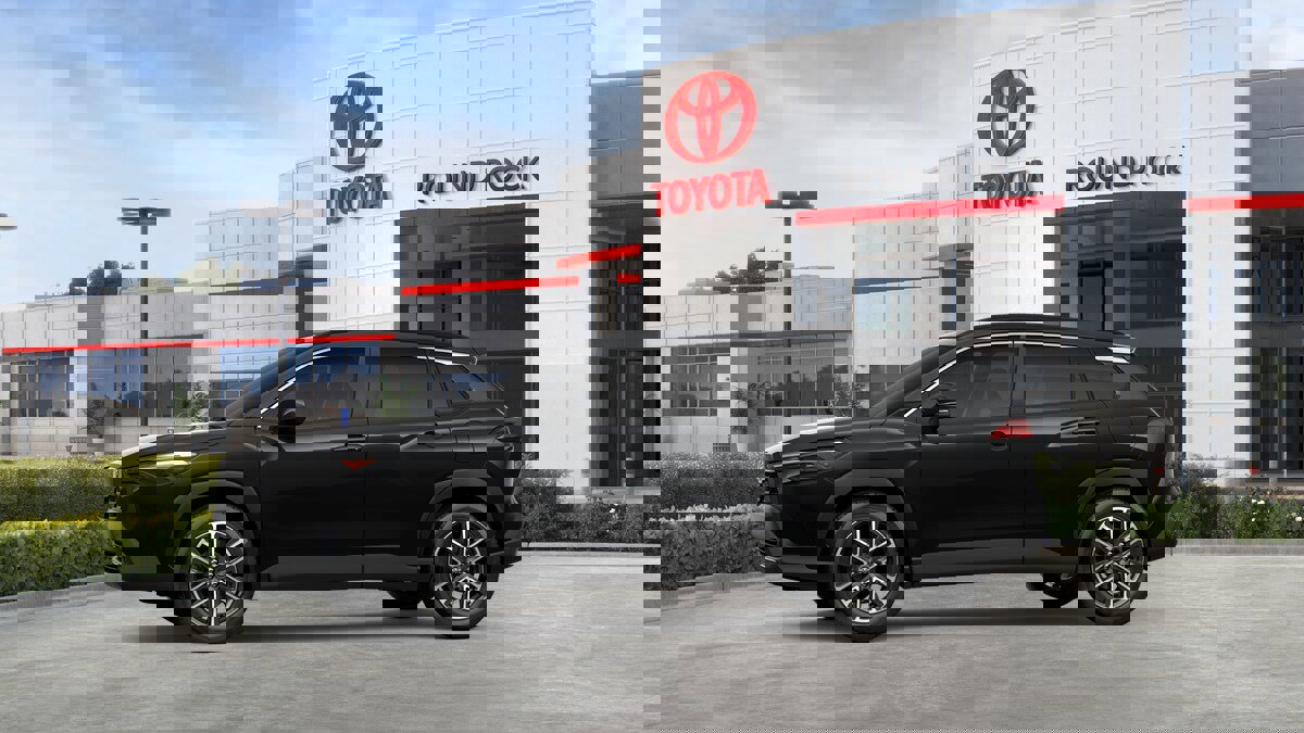 New 2026 Toyota Corolla Cross XLE image 3