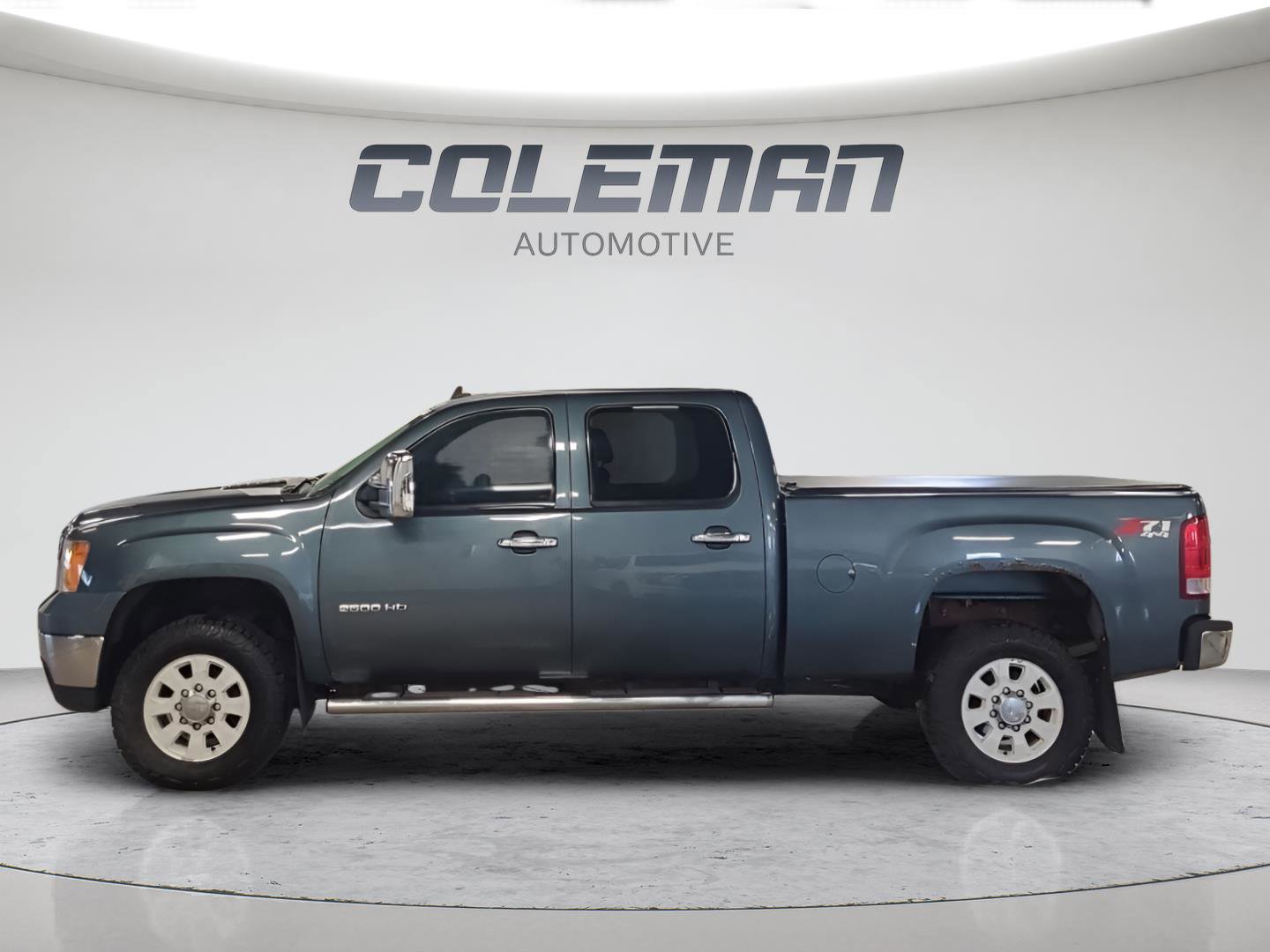 Used 2013 GMC Sierra 2500 SLE w/ SLE Preferred Package image 2