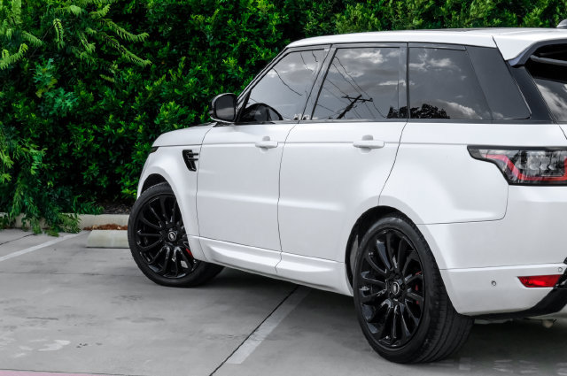 Used 2022 Land Rover Range Rover Sport HSE Dynamic AWD/4WD image 14