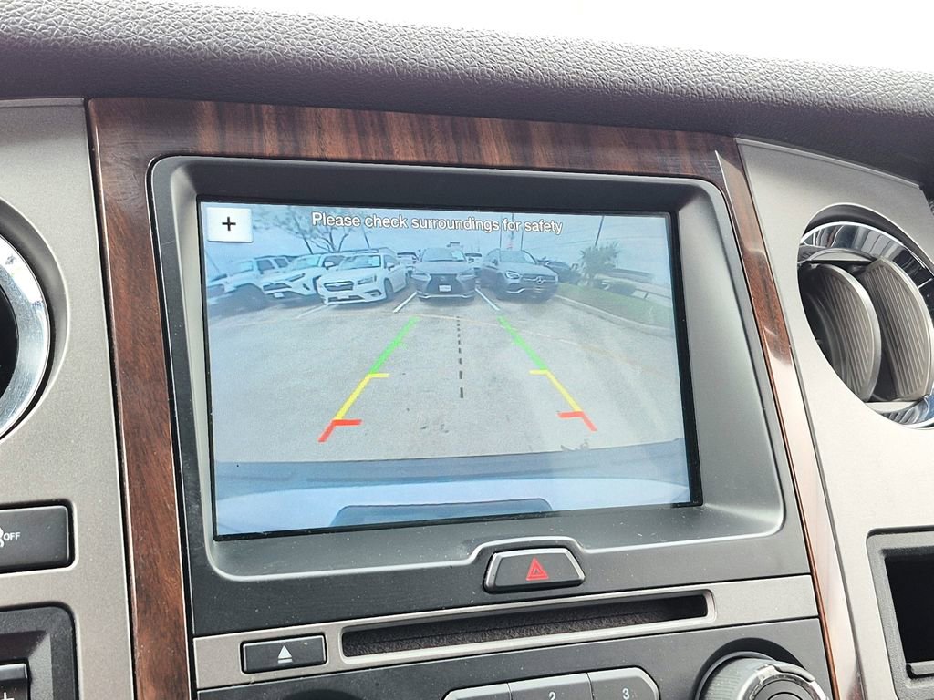 Used 2017 Ford Expedition Platinum RWD image 10