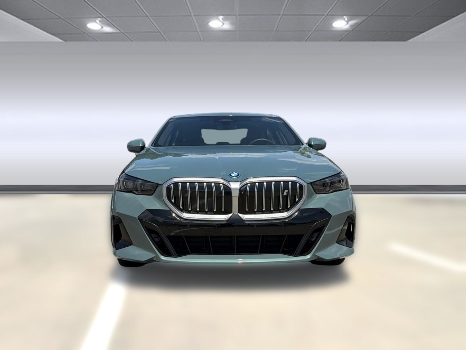 Used 2026 BMW i5 eDrive40 w/ M Sport Package AWD/4WD image 4