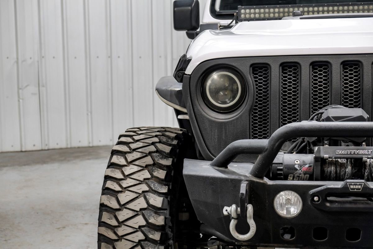 Used 2018 Jeep Wrangler Unlimited Sahara image 44