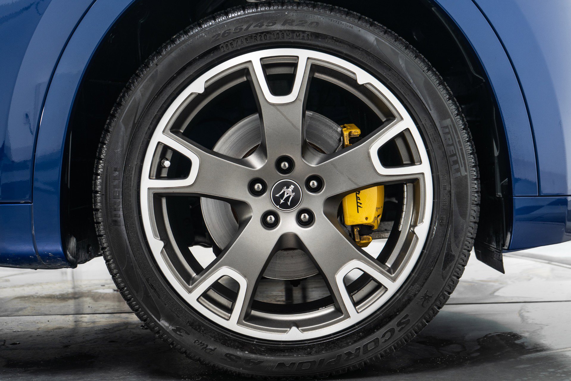 Used 2022 Maserati Levante GT image 43