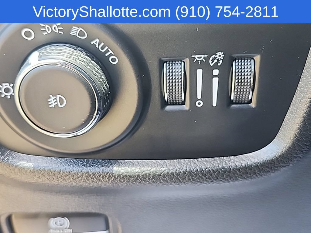 Used 2022 Jeep Grand Cherokee L Limited AWD/4WD image 17