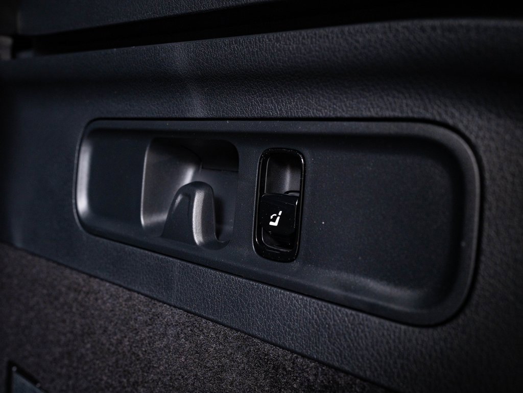 New 2026 Mercedes-Benz GLC 300 4MATIC image 24