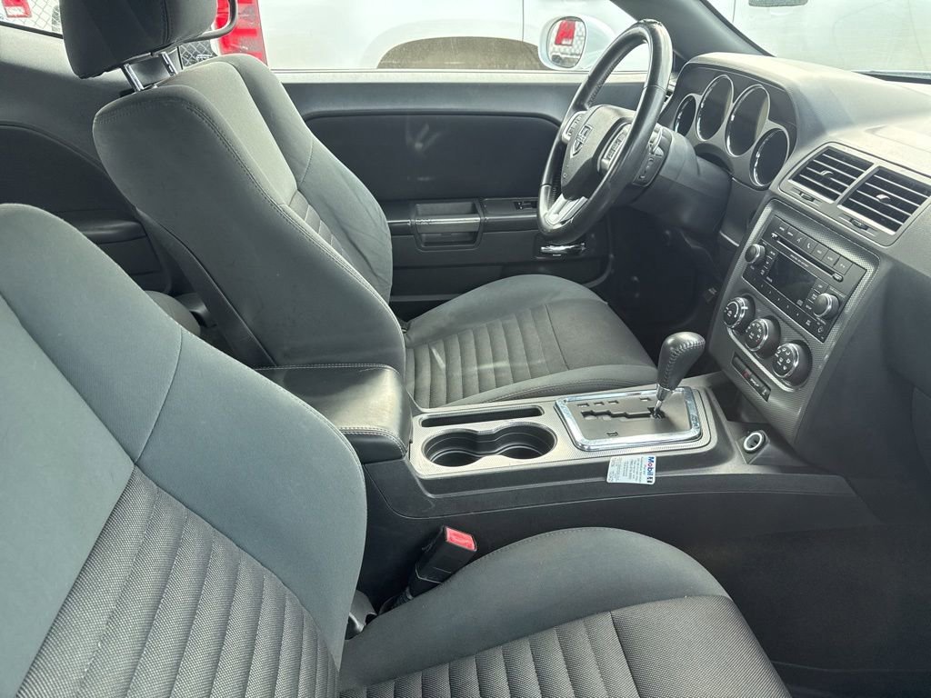 Used 2012 Dodge Challenger R/T image 12