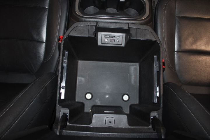 Used 2021 Chevrolet Silverado 1500 RST w/ Convenience Package II image 32