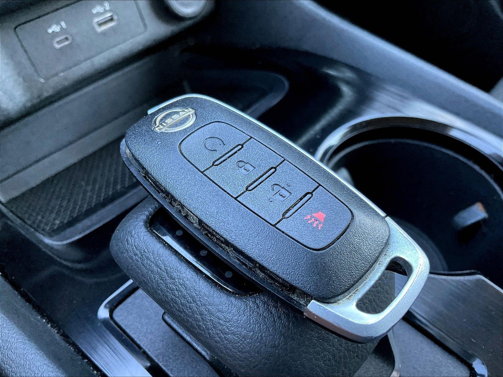 Certified 2023 Nissan Rogue SV AWD/4WD image 37