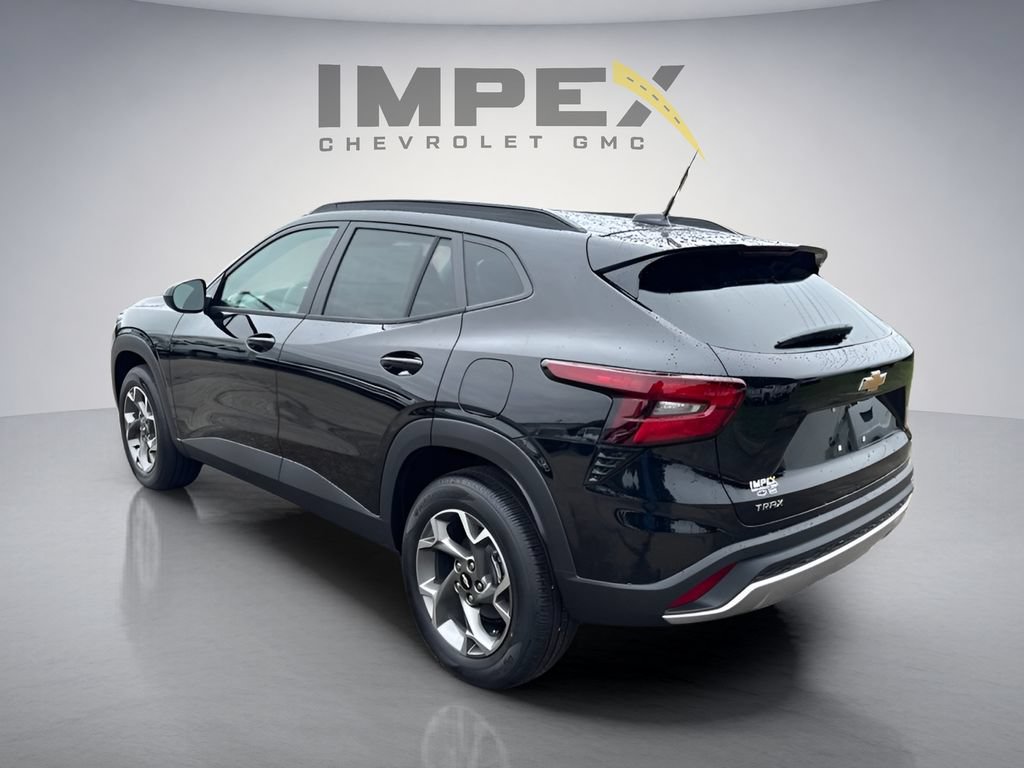 New 2026 Chevrolet Trax LT FWD image 3