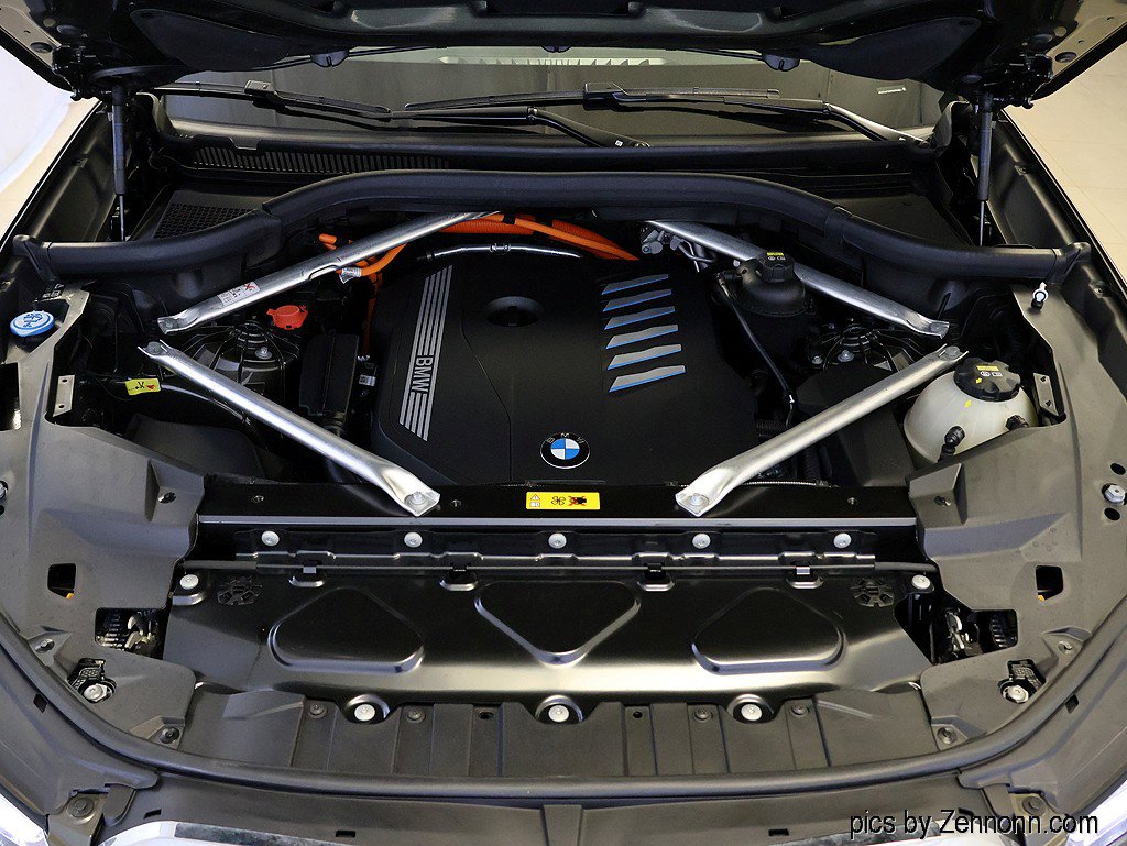 Certified 2023 BMW X5 xDrive45e w/ Executive Package image 41