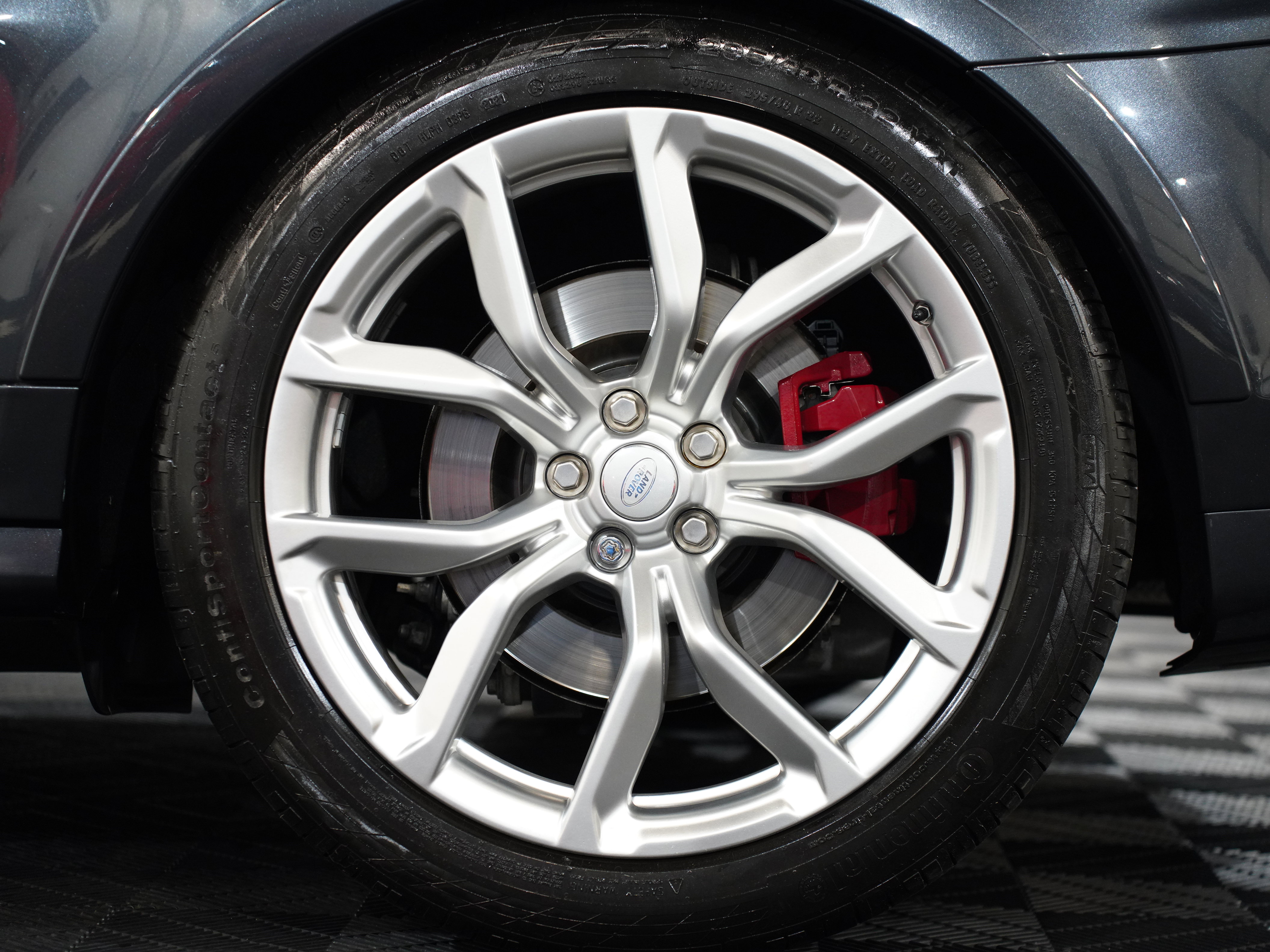 Used 2018 Land Rover Range Rover Sport SVR image 59