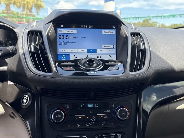 Used 2019 Ford Escape Titanium w/ U0J03 - Titanium Tow Package FWD image 29