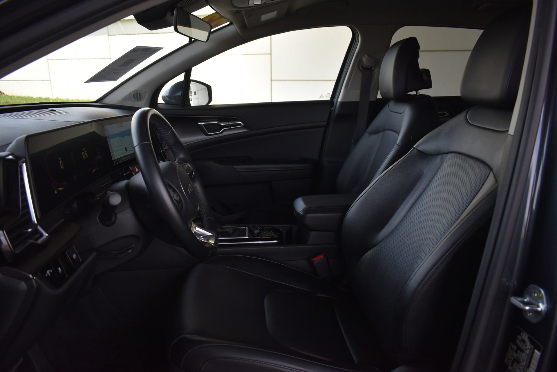 Used 2023 Kia Sportage EX FWD image 15