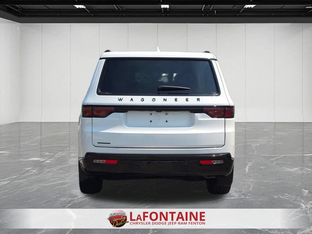 Used 2023 Jeep Wagoneer Series II AWD/4WD image 4