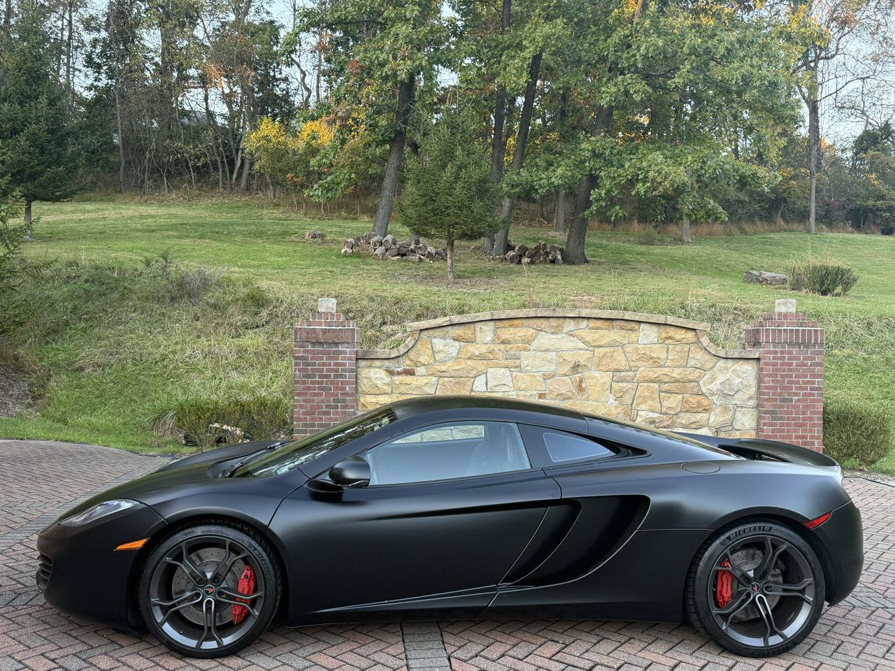Used 2012 McLaren MP4-12C Coupe RWD image 14