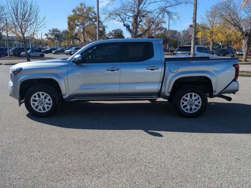 Certified 2025 Toyota Tacoma SR5 image 8