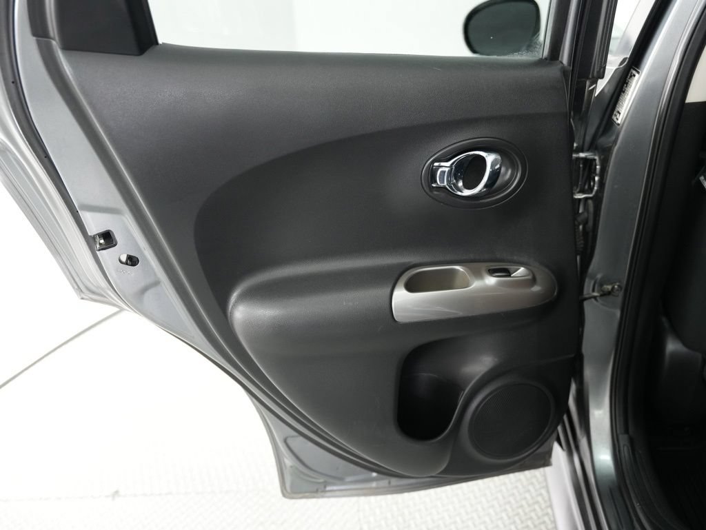 Used 2013 Nissan Juke SV AWD/4WD image 24