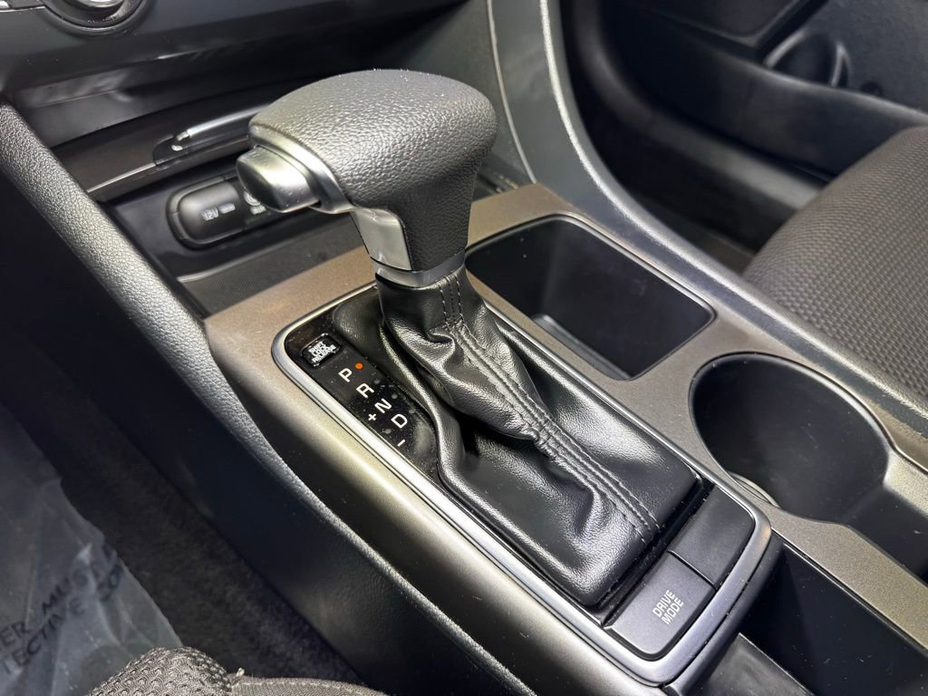 Used 2020 Kia Optima LX image 34