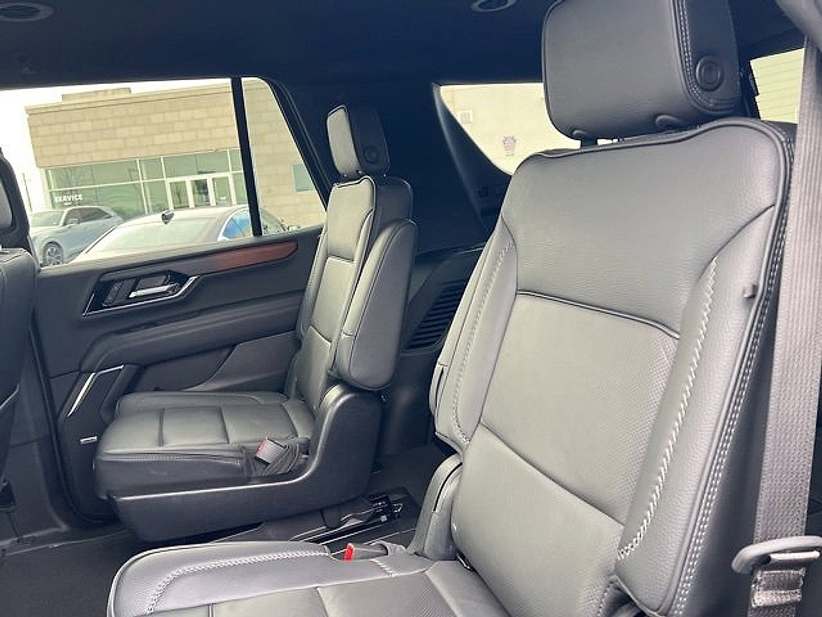 Certified 2025 GMC Yukon Denali image 17