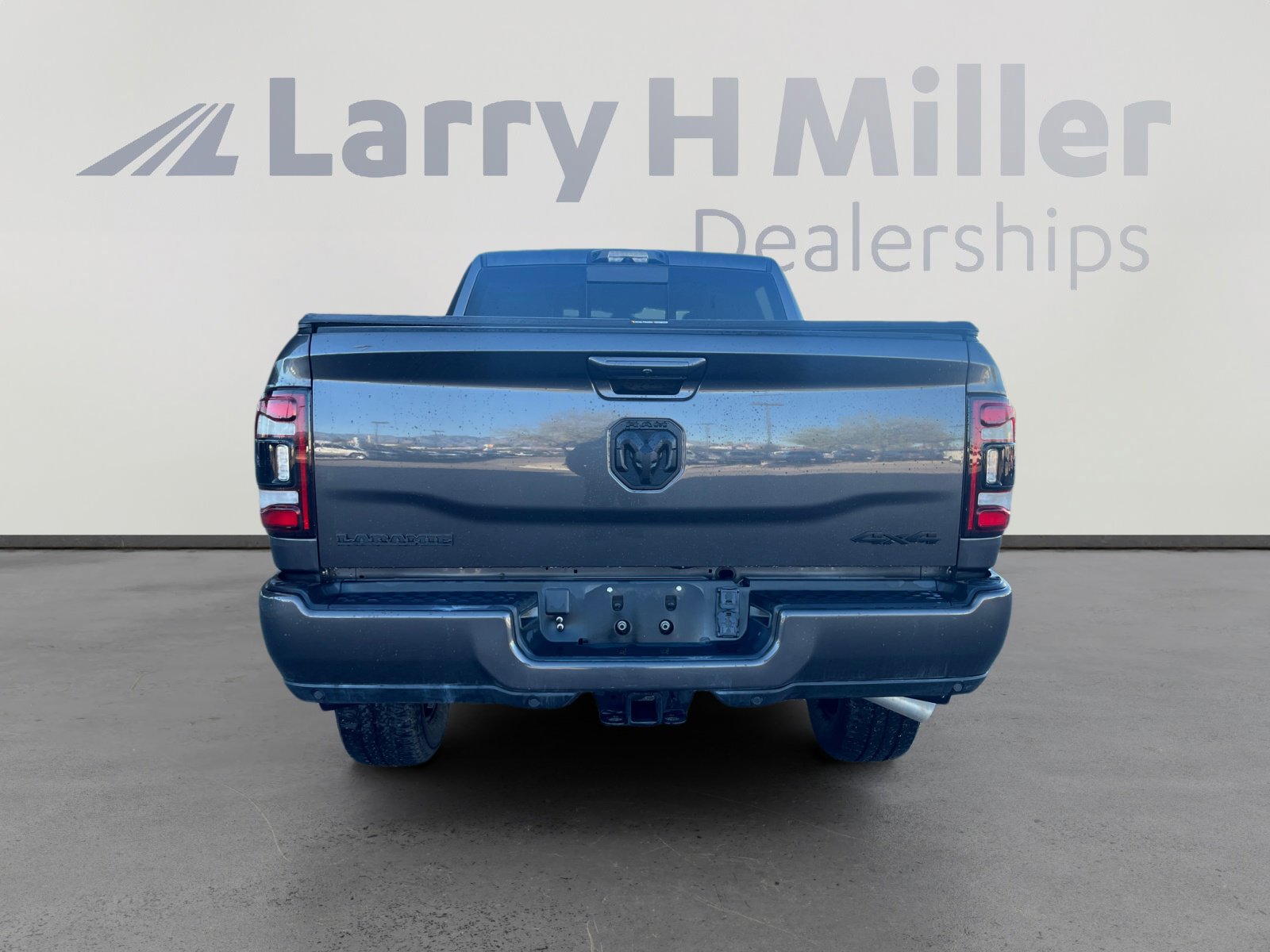 Used 2022 RAM 2500 Laramie w/ Night Edition image 4