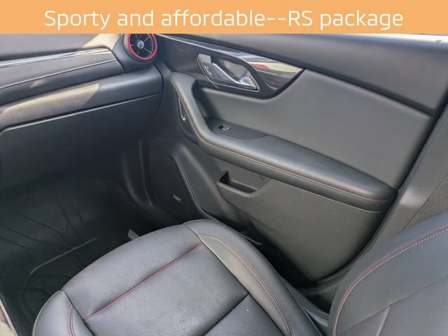 Used 2021 Chevrolet Blazer RS w/ Enhanced Convenience Package FWD image 17