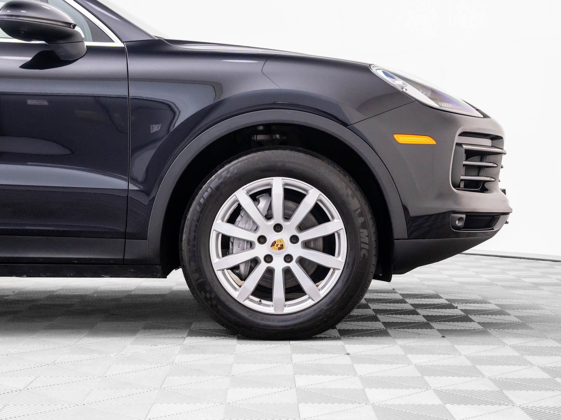 Certified 2020 Porsche Cayenne image 33