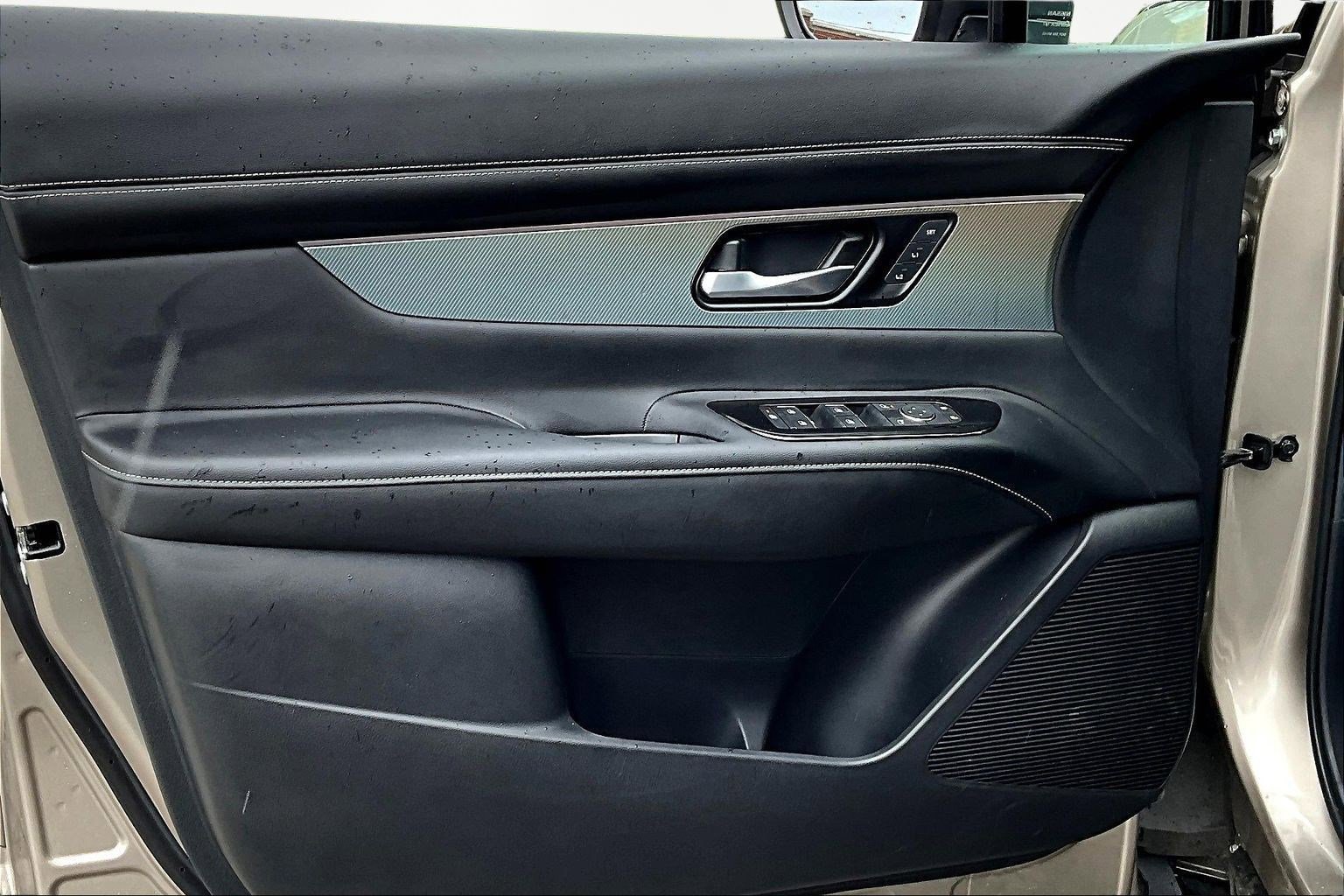 Used 2025 Nissan Murano SL image 21