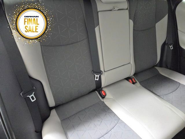 Used 2021 Toyota RAV4 XLE image 18