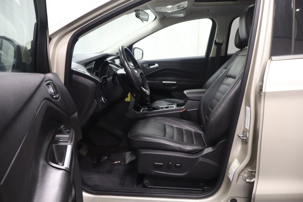 Used 2018 Ford Escape SEL image 11