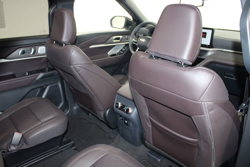New 2026 Ford Explorer Platinum image 33