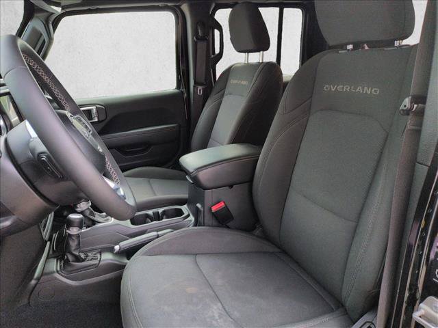 Used 2023 Jeep Gladiator Overland AWD/4WD image 15