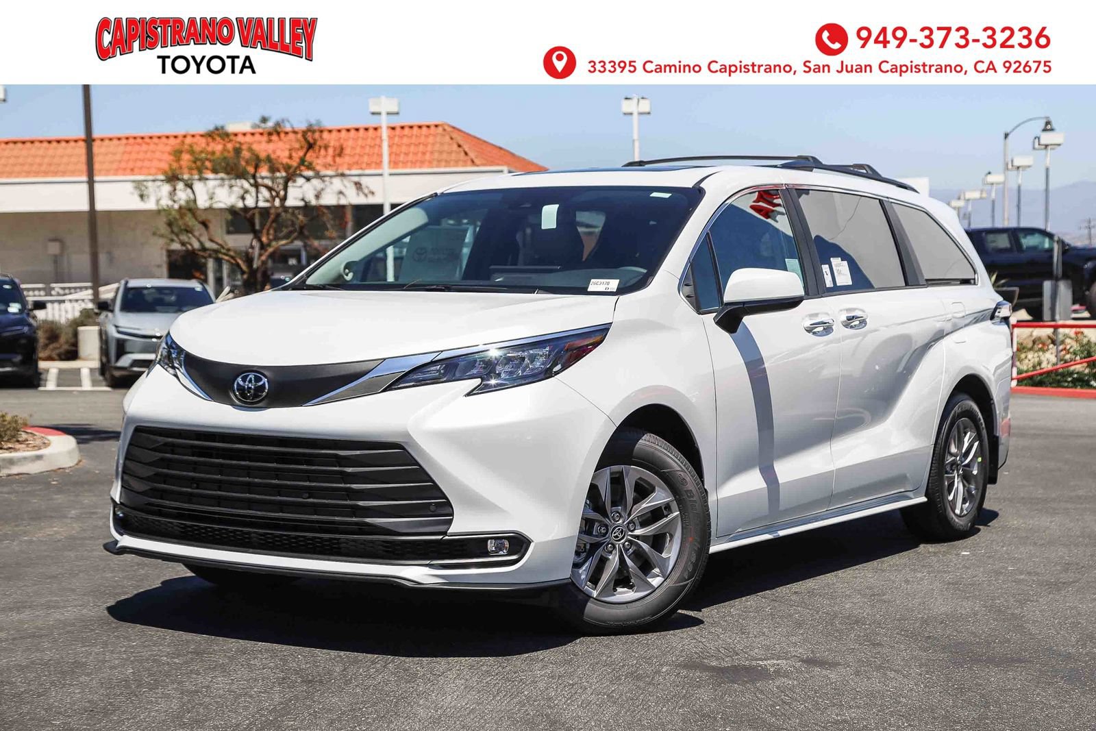 New 2026 Toyota Sienna XLE FWD image 1