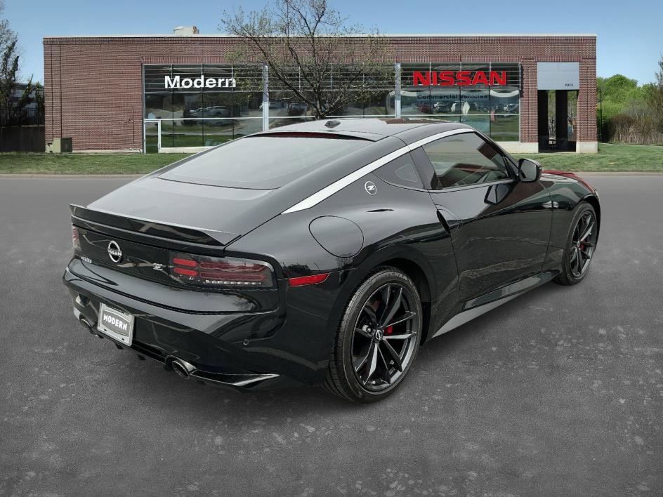 Certified 2024 Nissan Z Performance w/ Floor Mat Package image 4