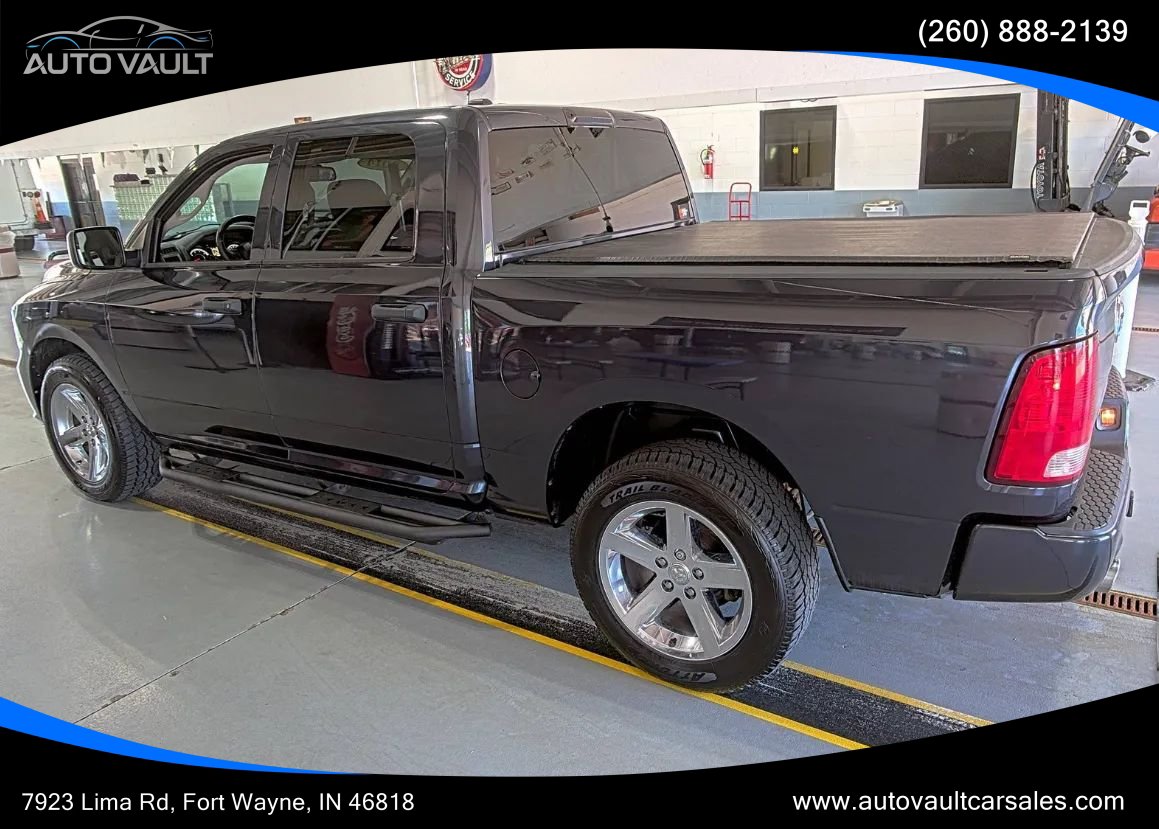 Used 2014 RAM 1500 Express AWD/4WD image 2