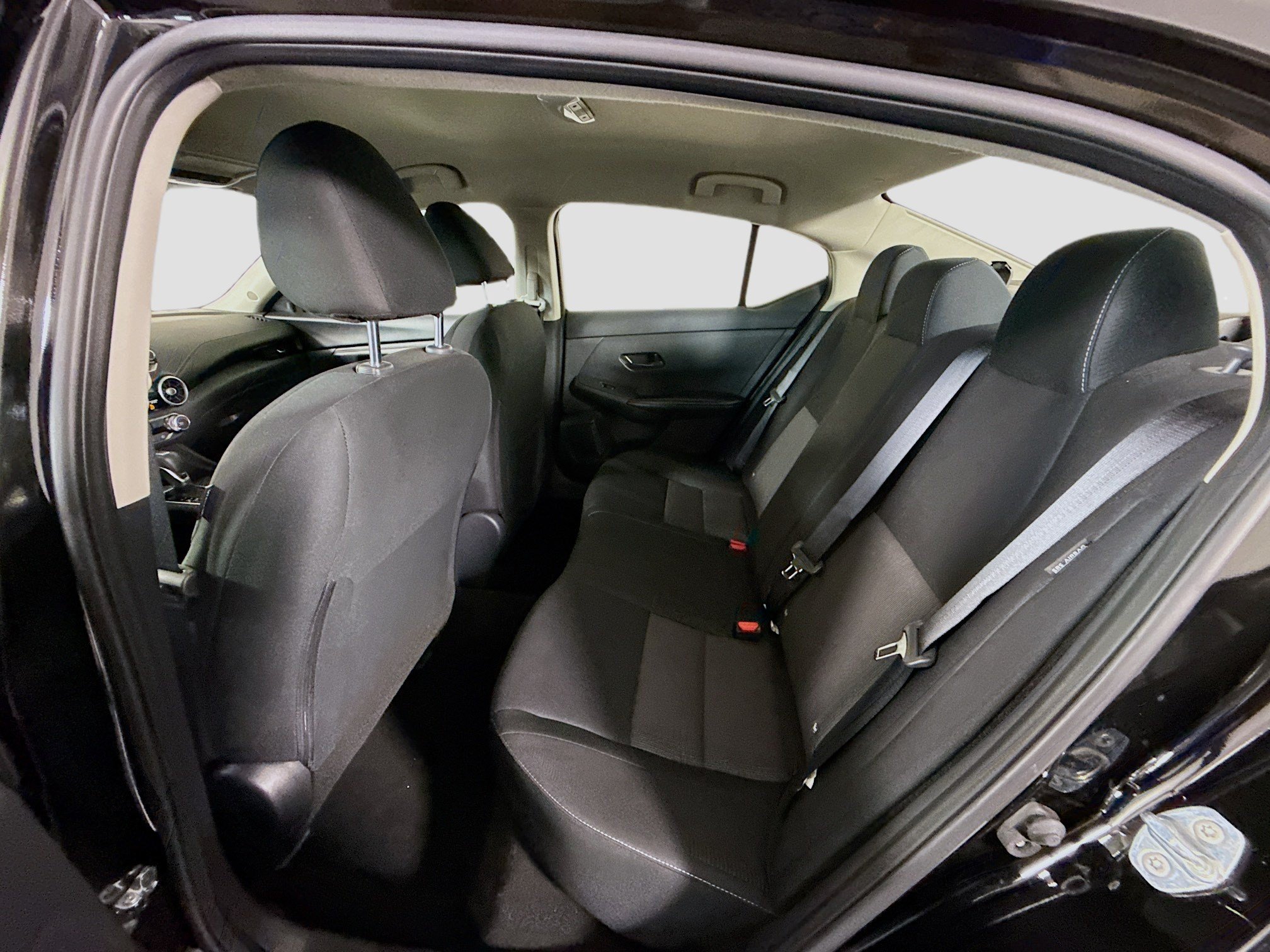 Used 2025 Nissan Sentra SV FWD image 25