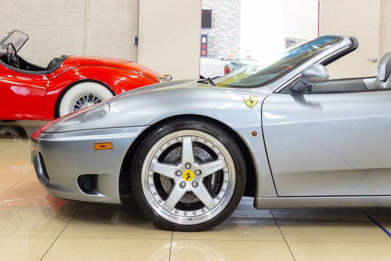 Used 2004 Ferrari 360 Spider RWD image 5